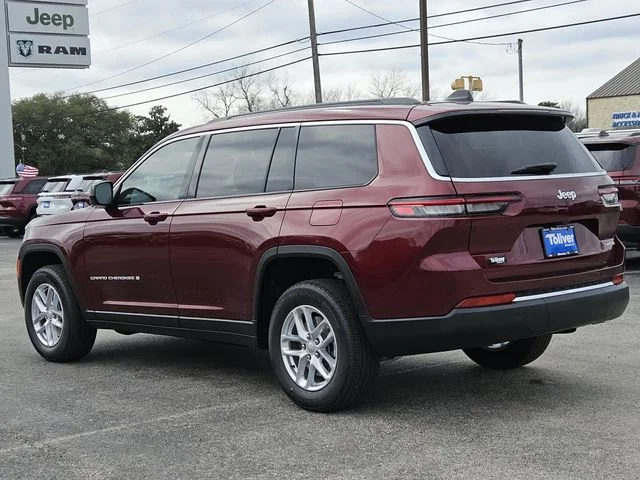 New 2026 Velvet Red Pearl-Coat Exterior Paint Jeep Laredo image 7