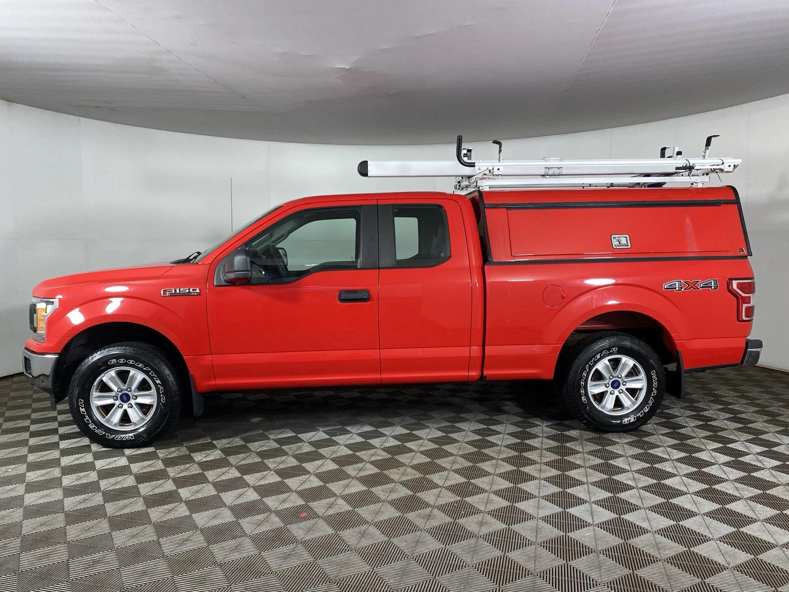 Used 2018 Race Red Ford XL image 4