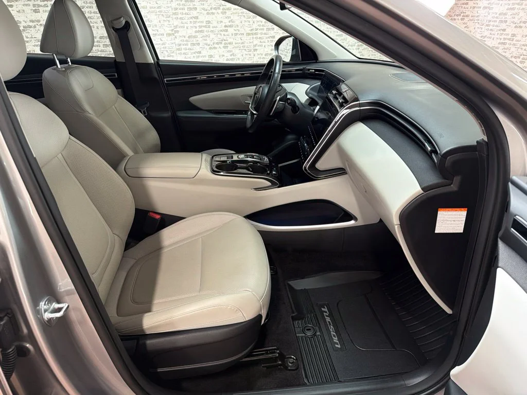 Used 2024 Shimmering Silver Hyundai SEL Convenience image 10