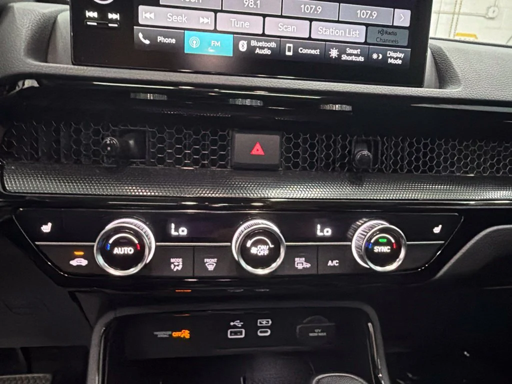 Used 2025 Black Honda EX-L image 17