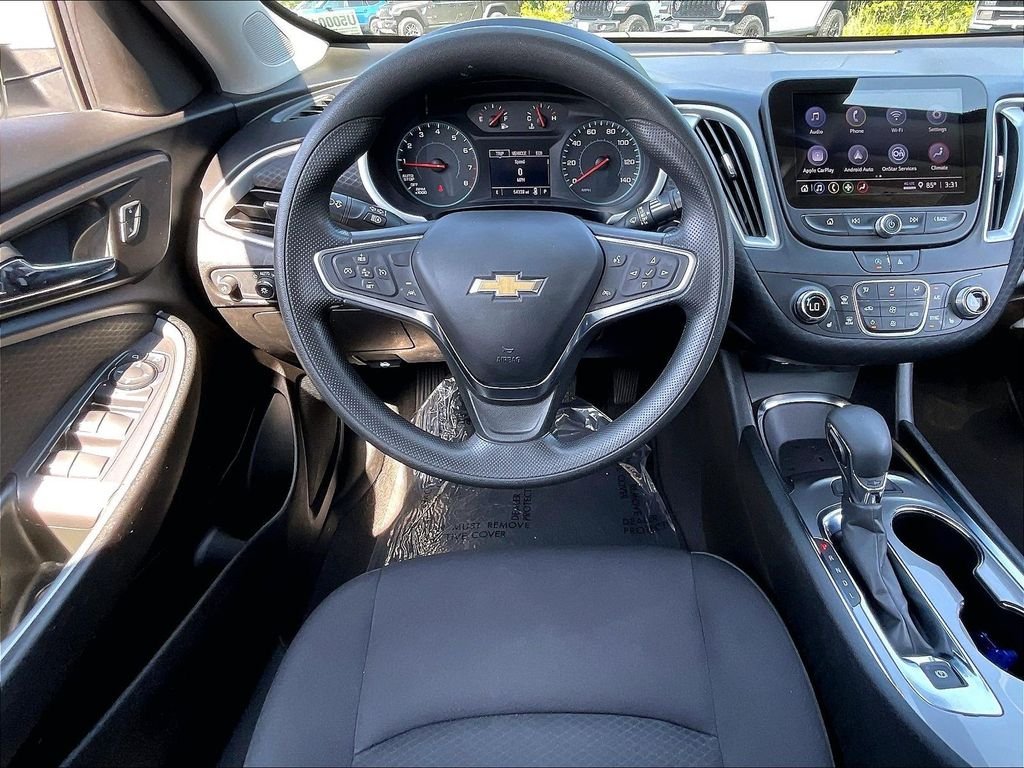 Used 2024 Summit White Chevrolet LT image 16