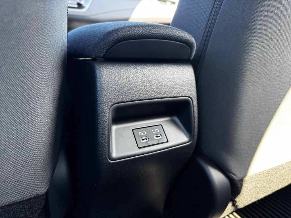 2026 Toyota Corolla LE - Photo 21