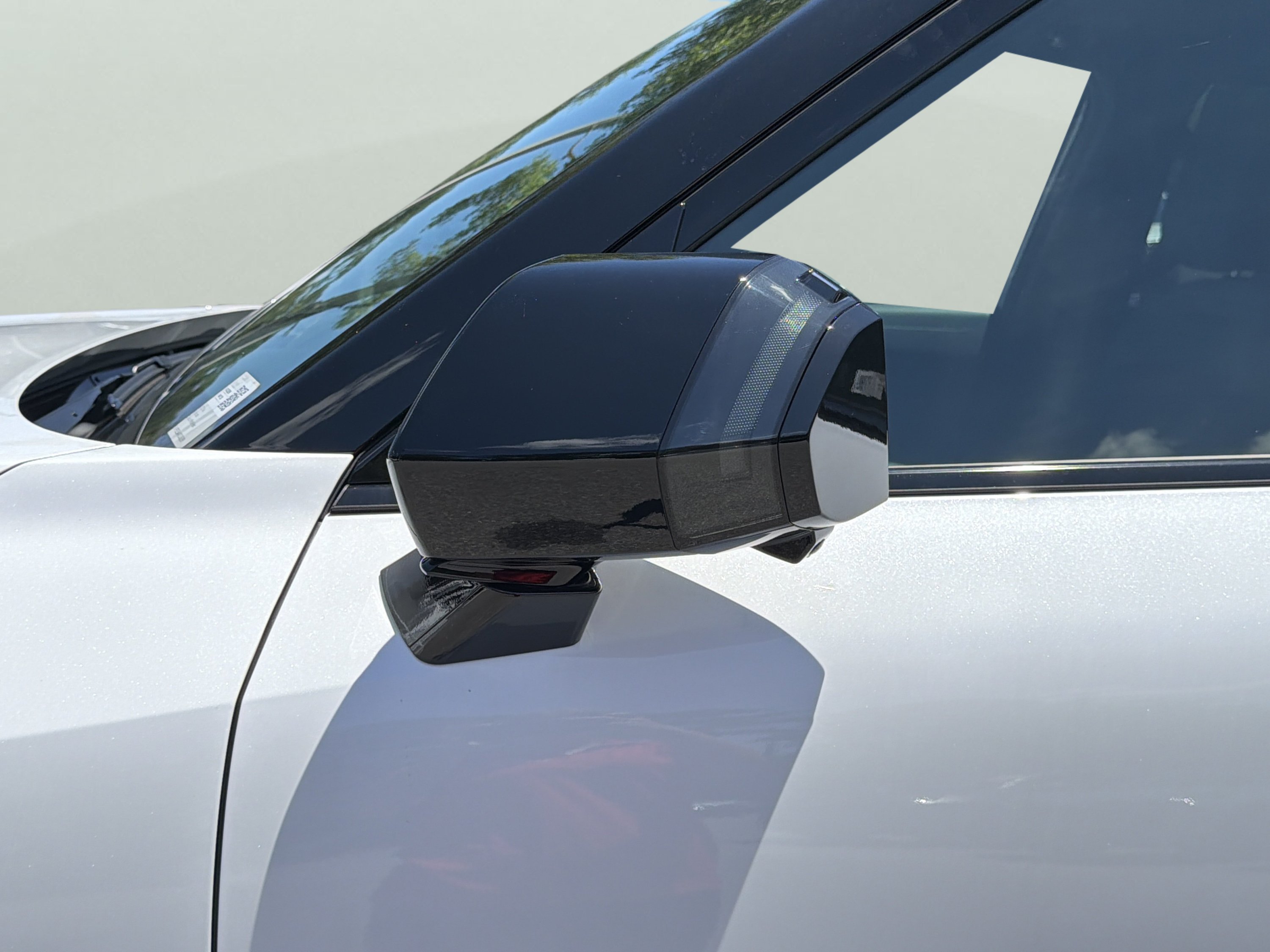 New 2027 Glacial White Pearl Kia X-LINE SX image 29