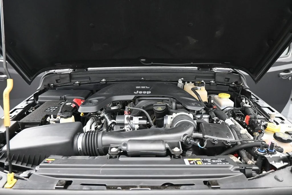 Used 2021 Gray Jeep Unlimited Sport image 20