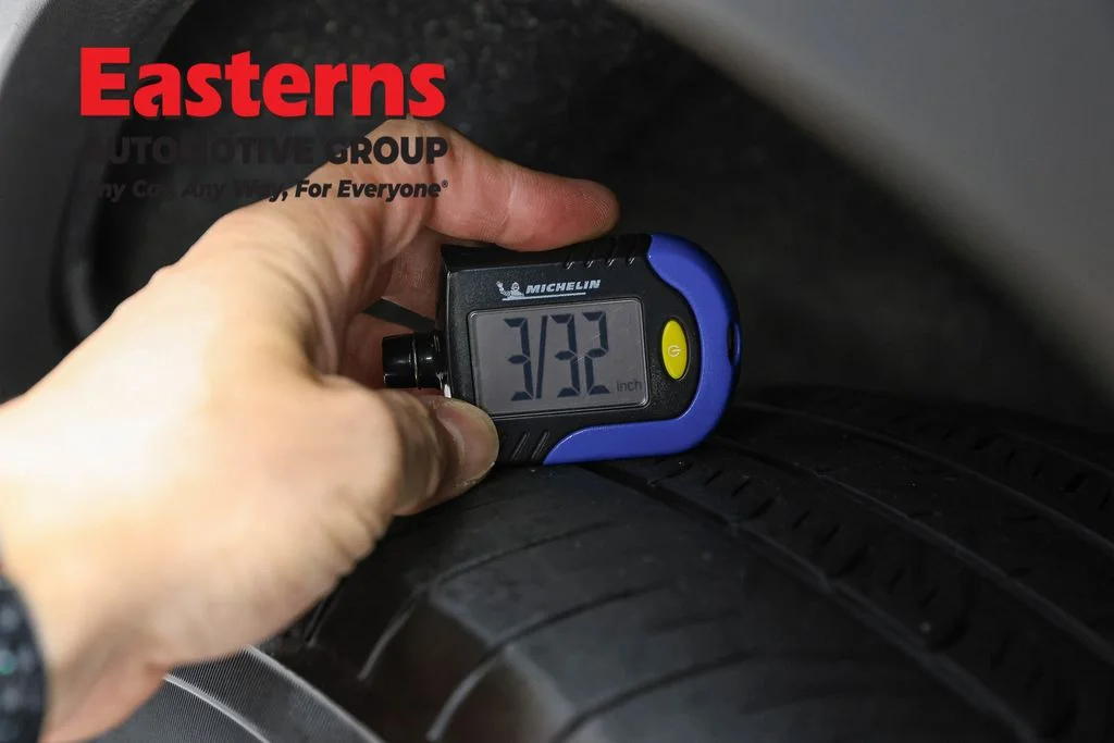 Used 2024 Gray Nissan SV image 28