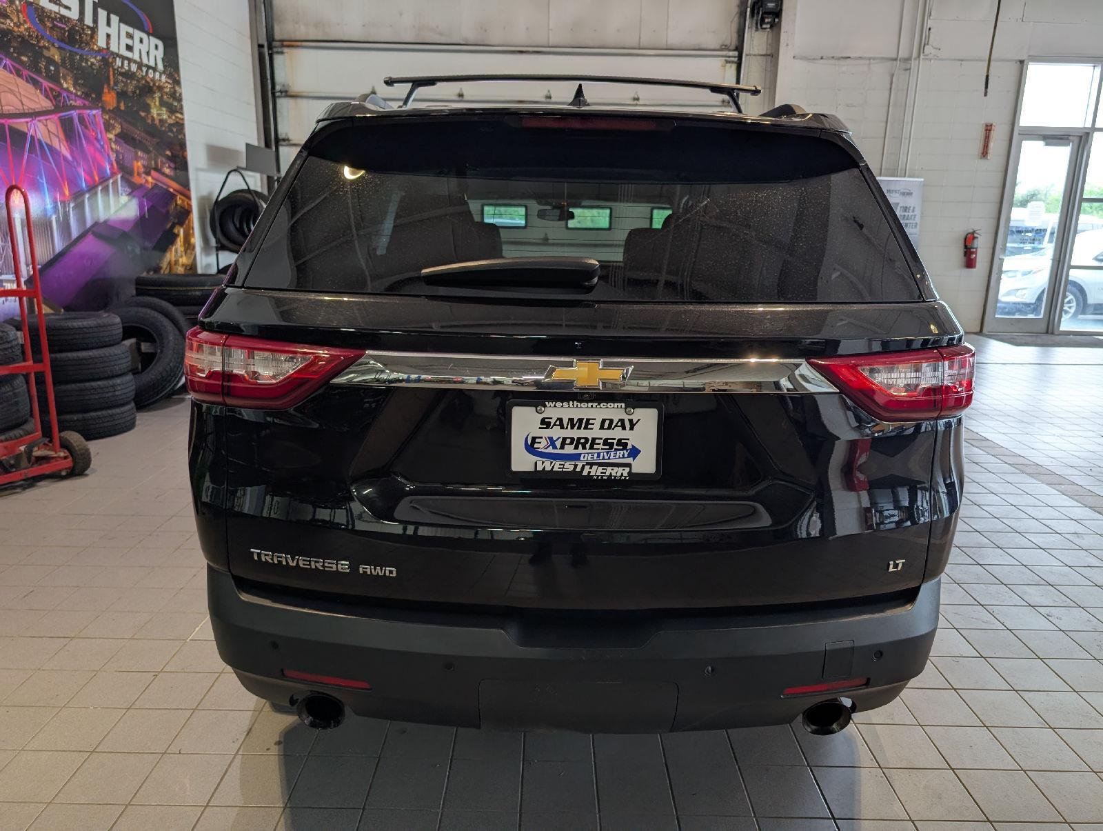 Used 2020 Mosaic Black Metallic Chevrolet LT Cloth image 6