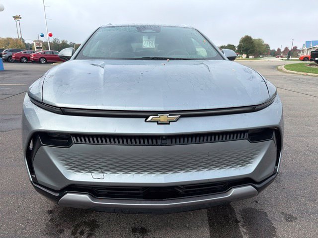 Used 2025 Sterling Gray Metallic Chevrolet LT image 3