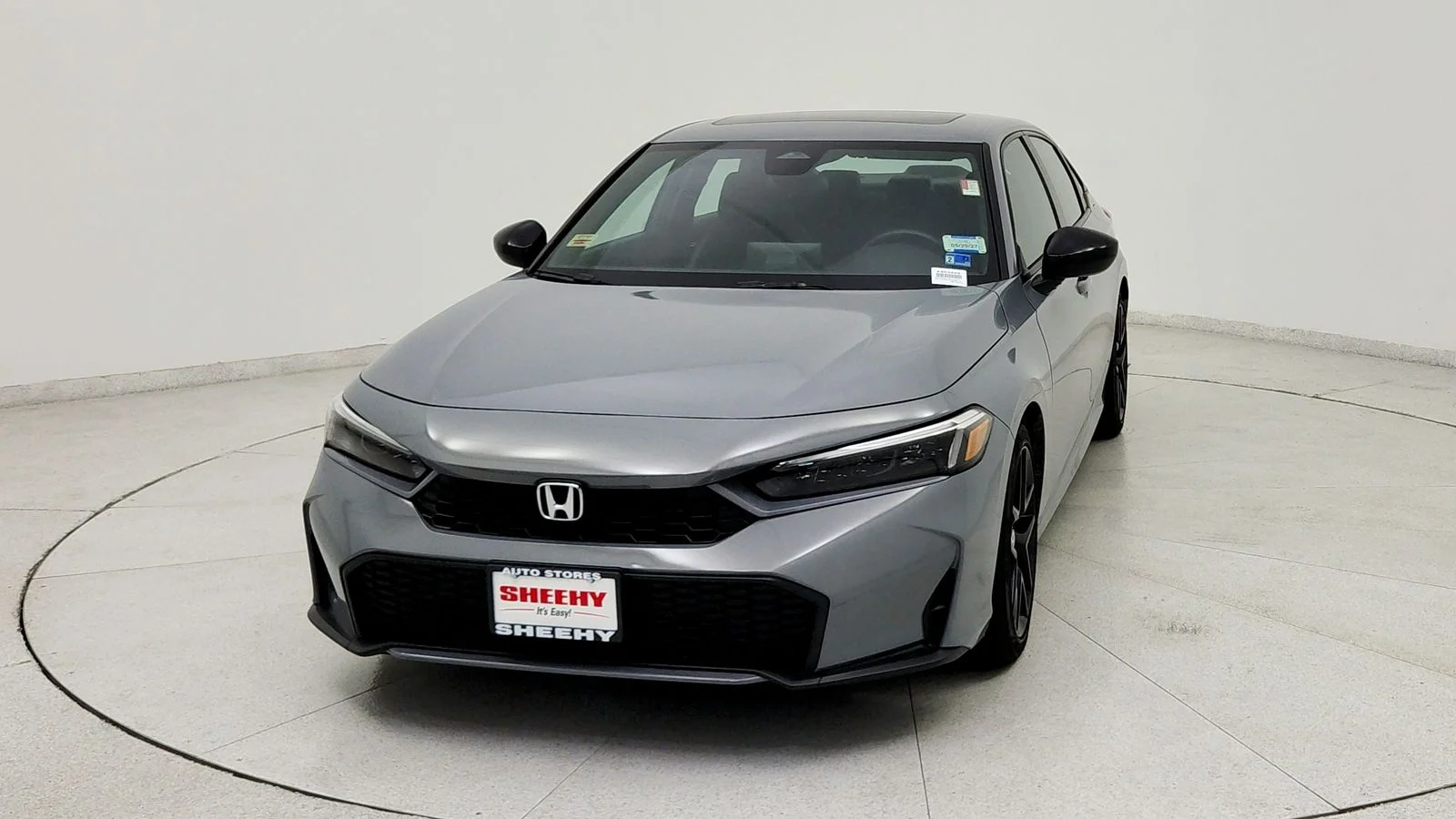 Used 2025 Gray Honda Sport Touring image 2