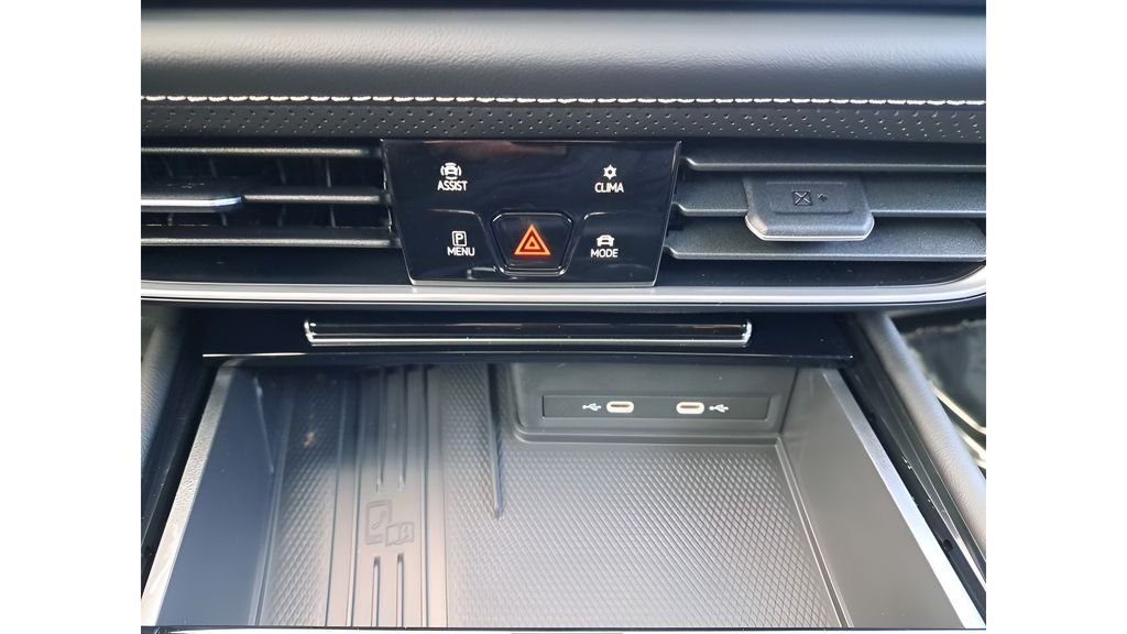 New 2026 Silver Volkswagen 2.0T SE w/Technology image 14