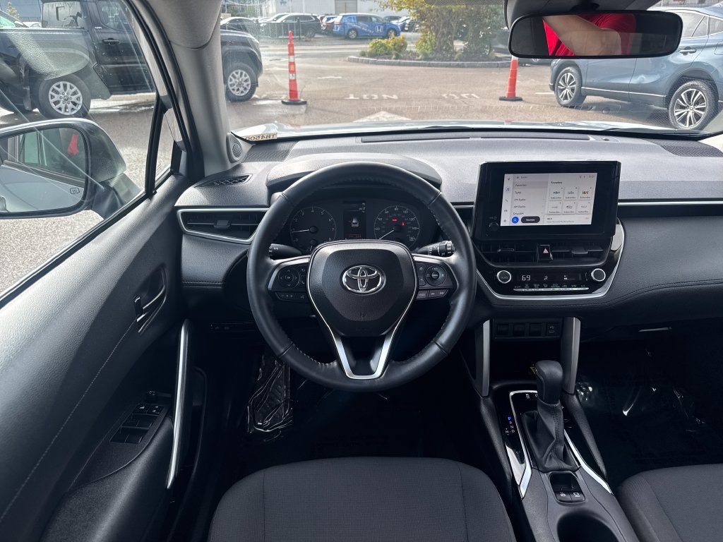 Used 2023 Silver Toyota LE image 12