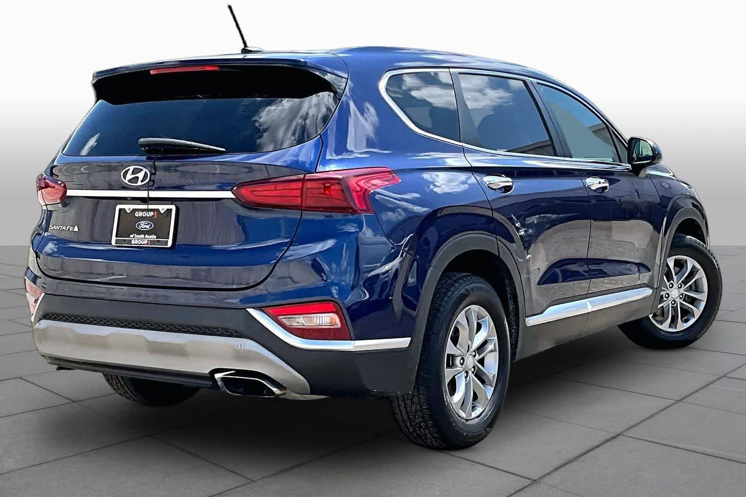Used 2019 Stormy Sea Hyundai SE image 7