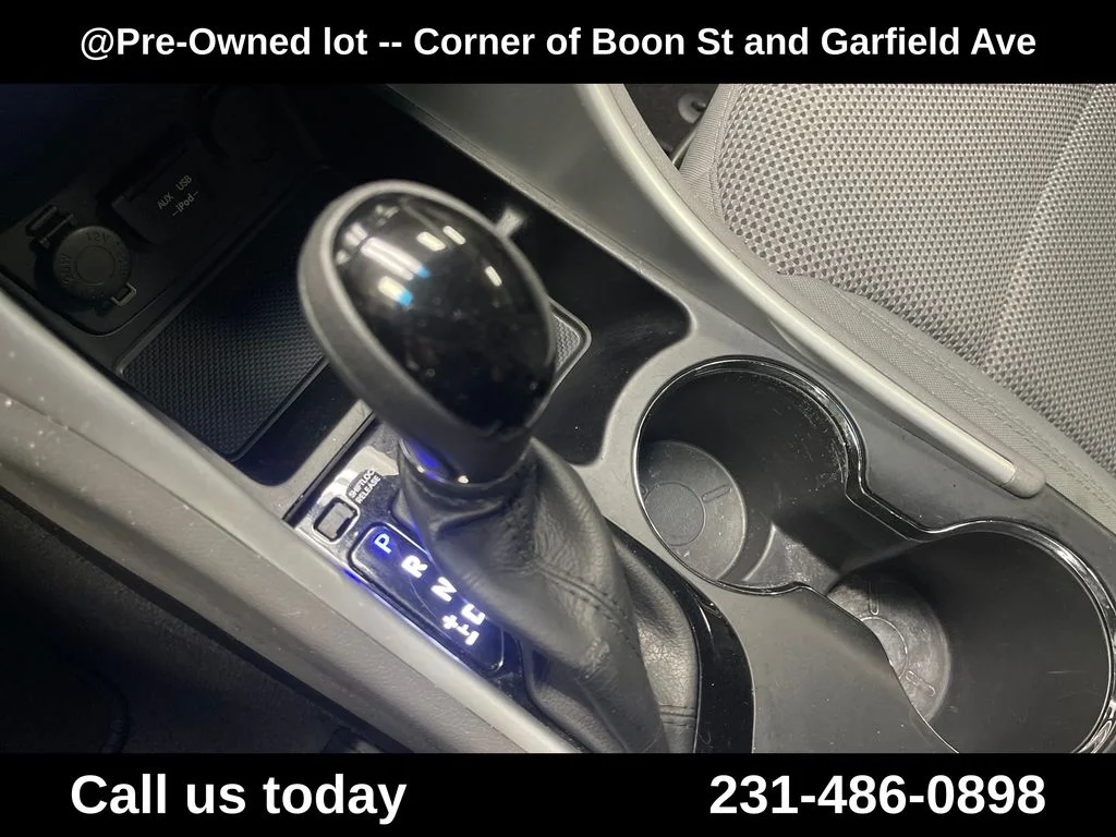 Used 2013 Black Hyundai GLS image 23