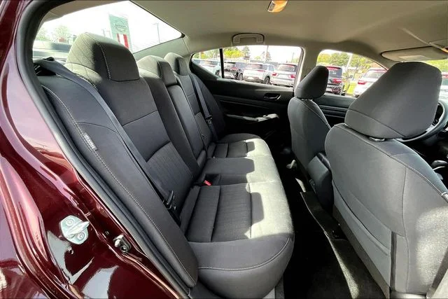 Used 2024 Red Nissan 2.5 SV image 22