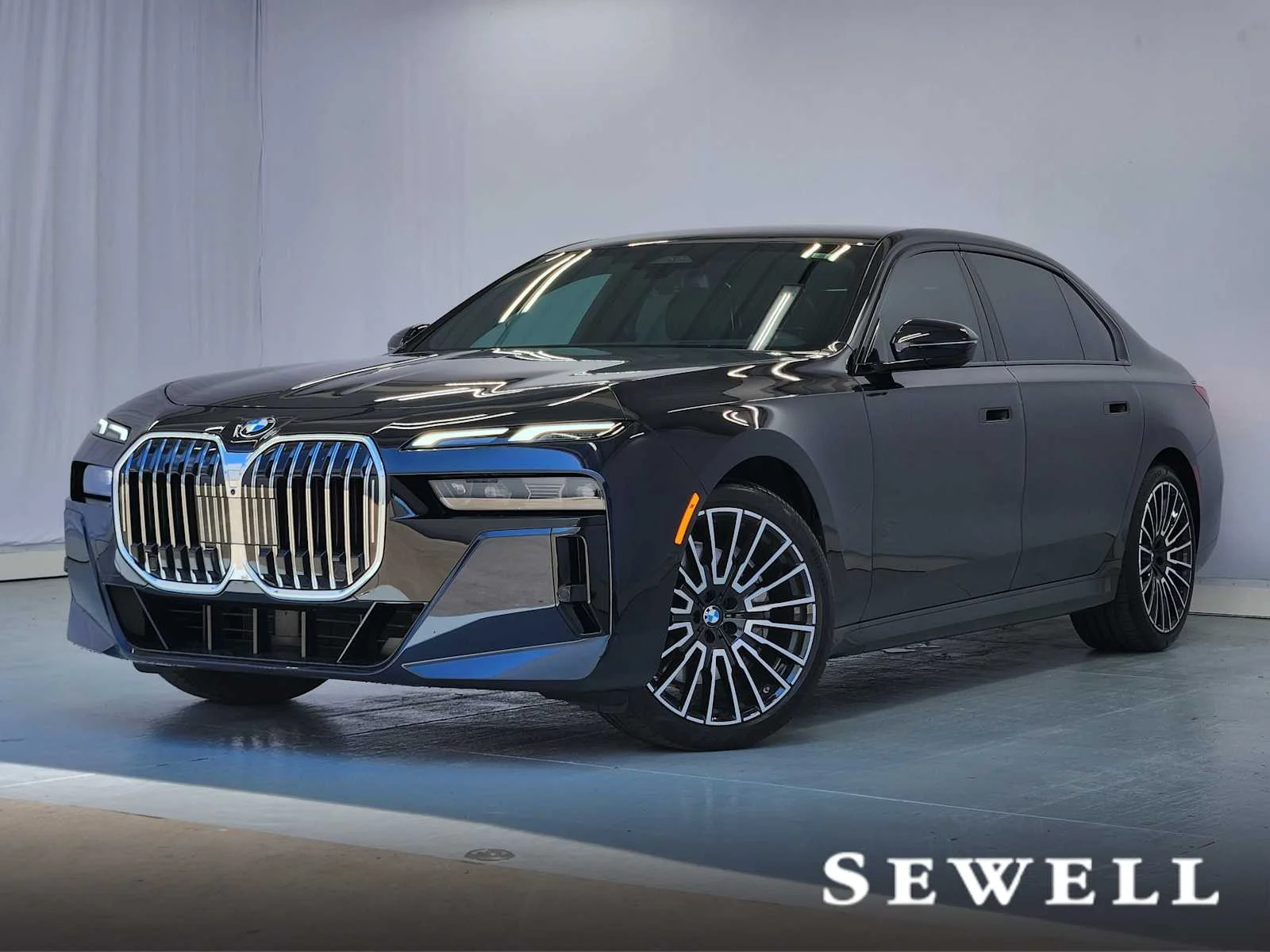 2026 BMW 7 Series 740i xDrive Sedan's photo