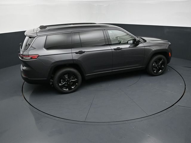 New 2026 Baltic Gray Metallic Clear-Coat Exterior Paint Jeep Limited image 18
