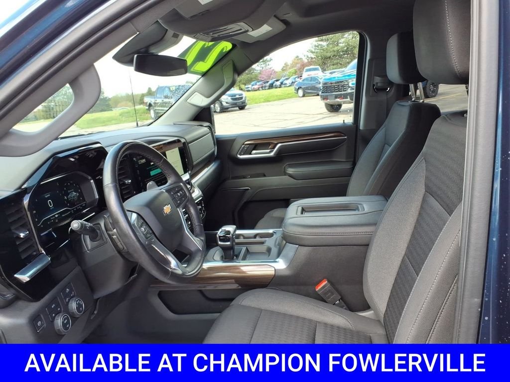 Used 2022 Blue Chevrolet LT image 13