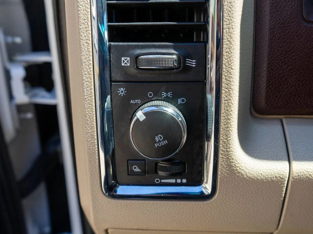 Used 2017 White Ram Laramie image 17