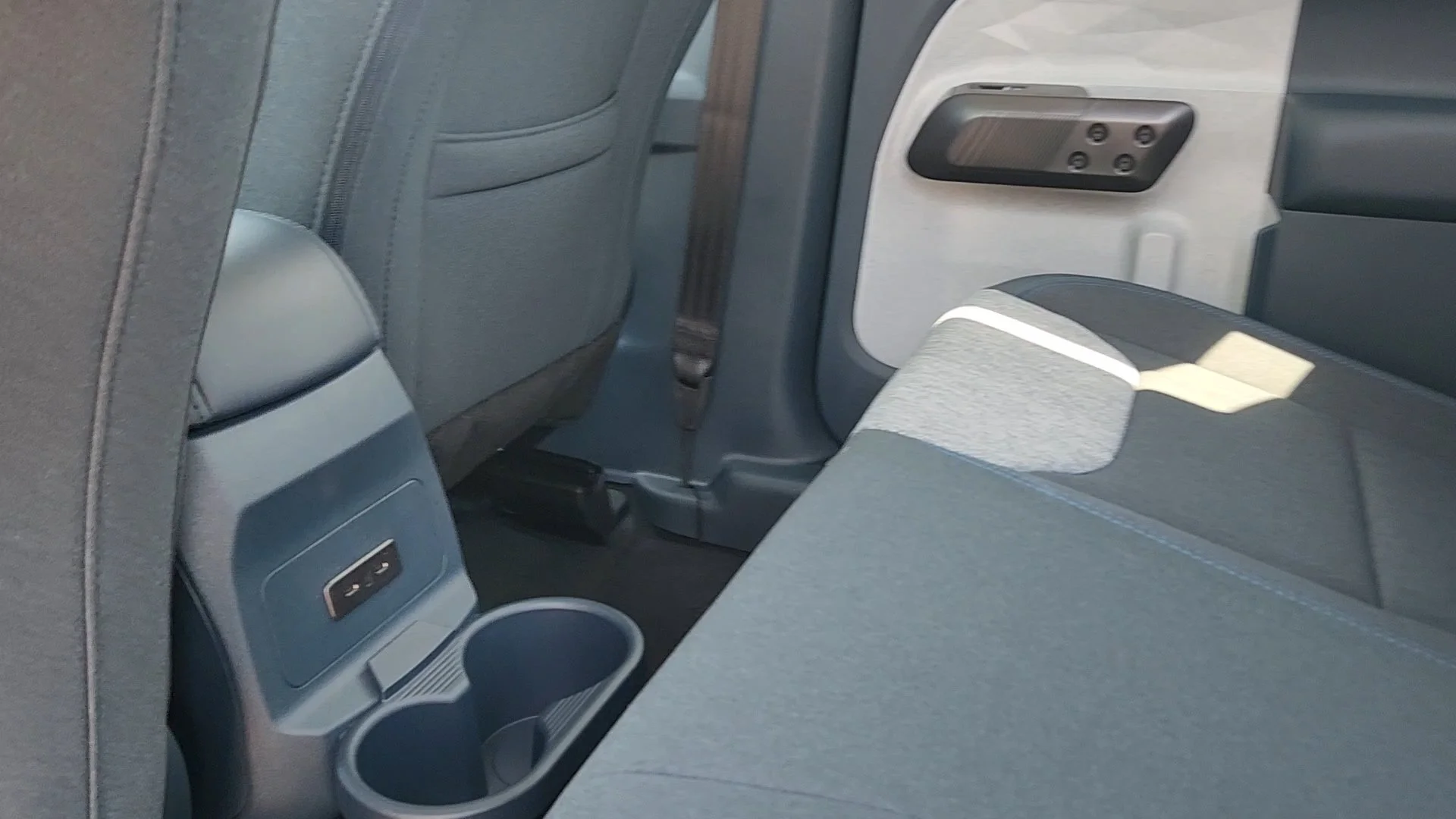 New 2026 Azure Gray Metallic Tri-Coat Ford XLT image 31