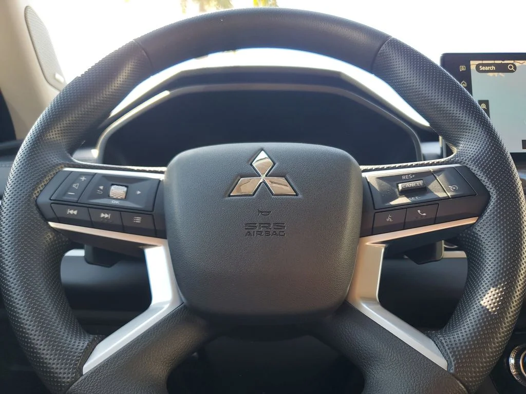 2026 Mitsubishi Outlander ES - Photo 22