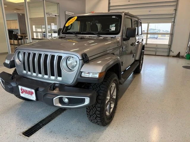 Used 2020 Silver Jeep Unlimited Sahara image 4