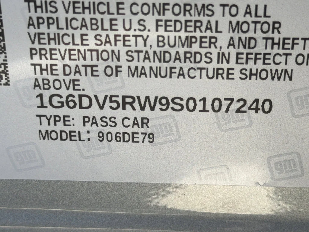 Used 2025 Silver Cadillac V-Series image 32