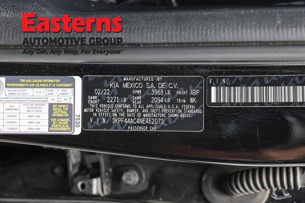 Used 2022 Black Kia GT image 37