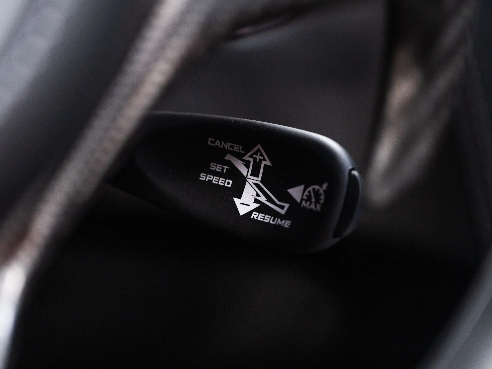 Used 2020 Burton Blue McLaren Spider image 32