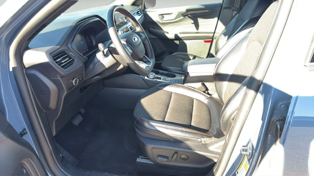 Used 2025 Blue Ford ST-Line image 13