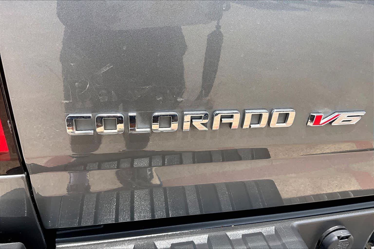 Used 2020 Satin Steel Metallic Chevrolet 2WD Z71 image 30
