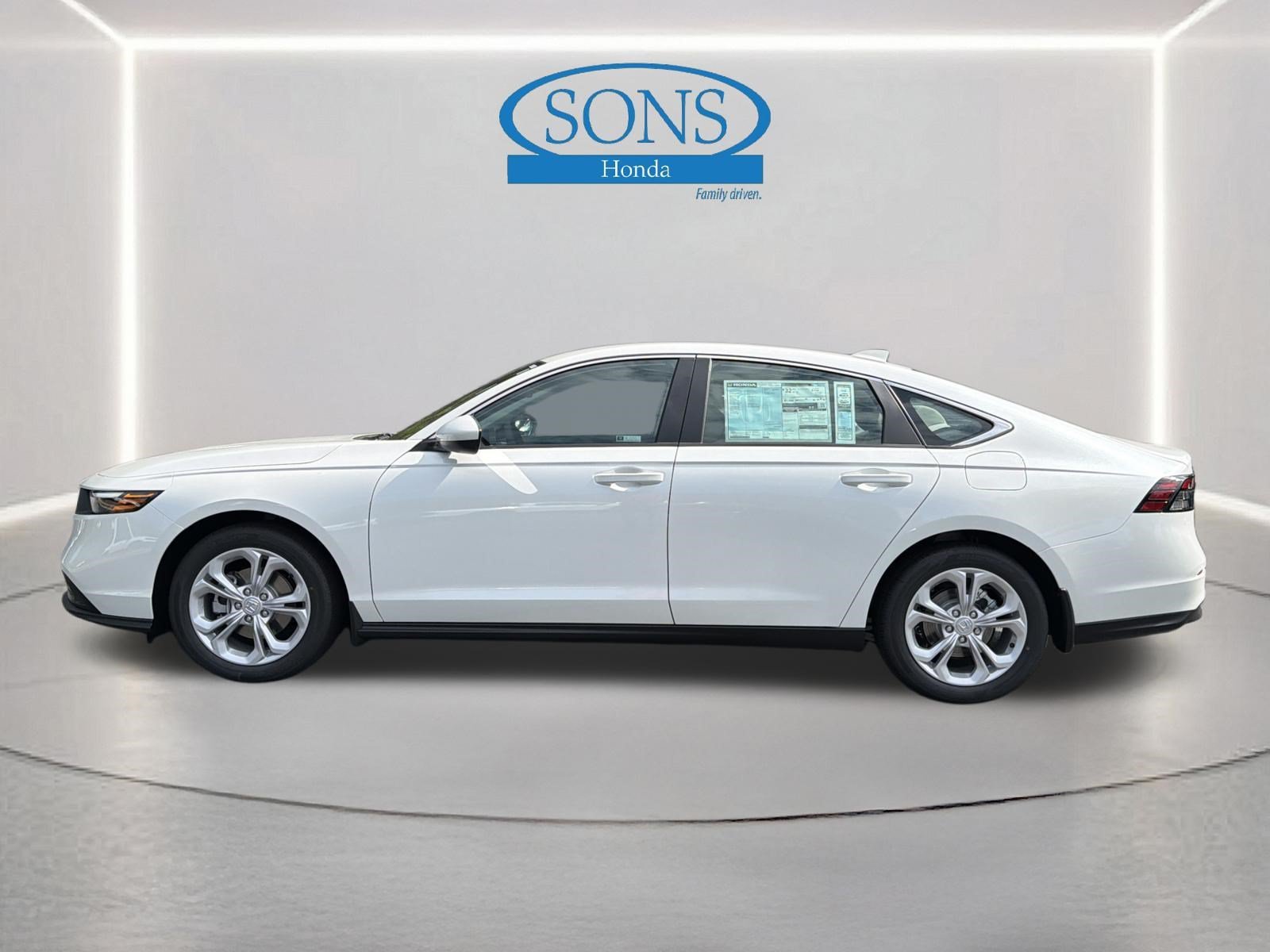 New 2026 Platinum White Pearl Honda LX image 17