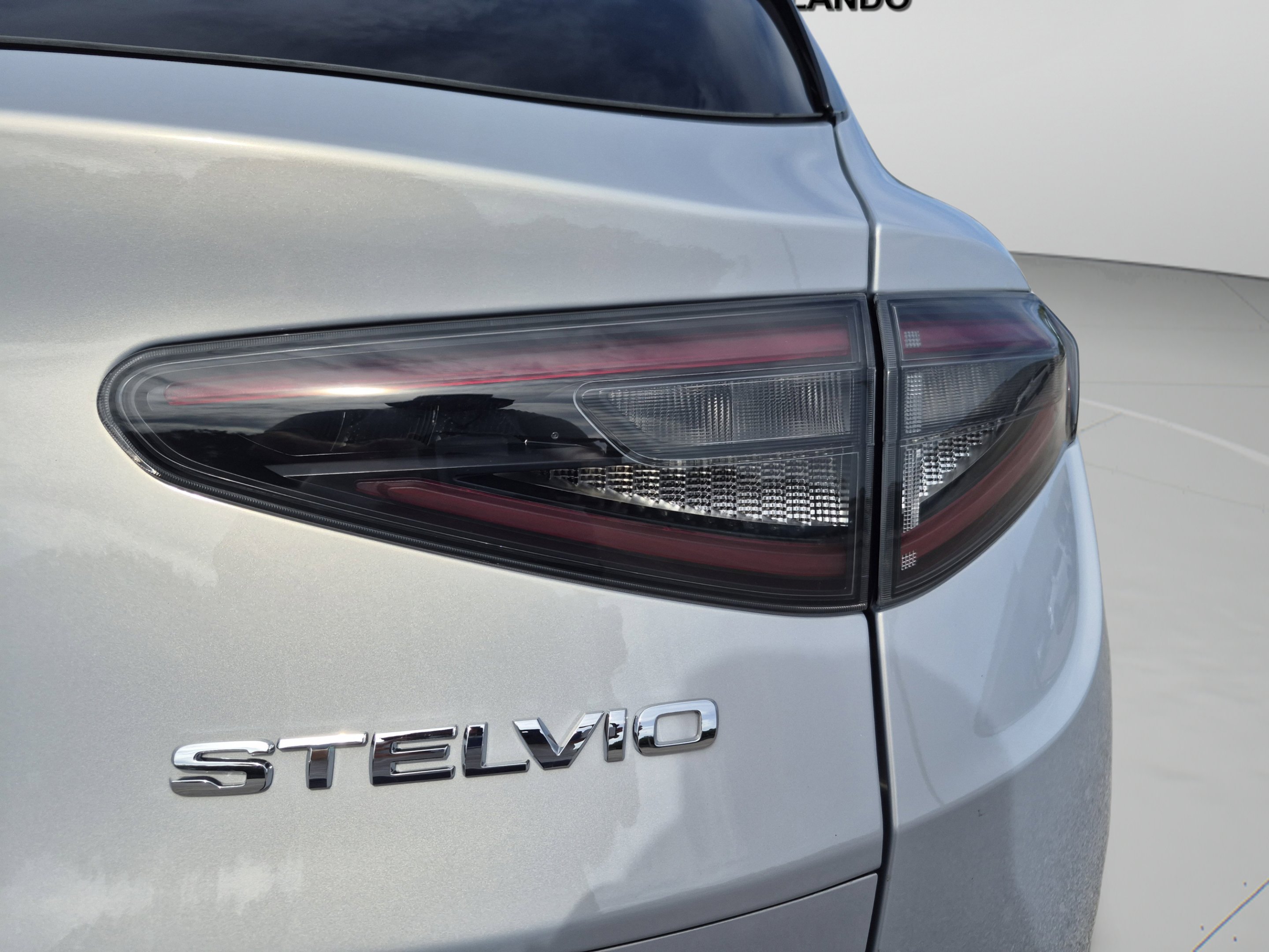 New 2026 Moonlight Gray Metallic Alfa Romeo  image 71