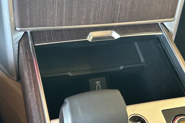 New 2027 Carpathian Grey Land Rover SE image 20