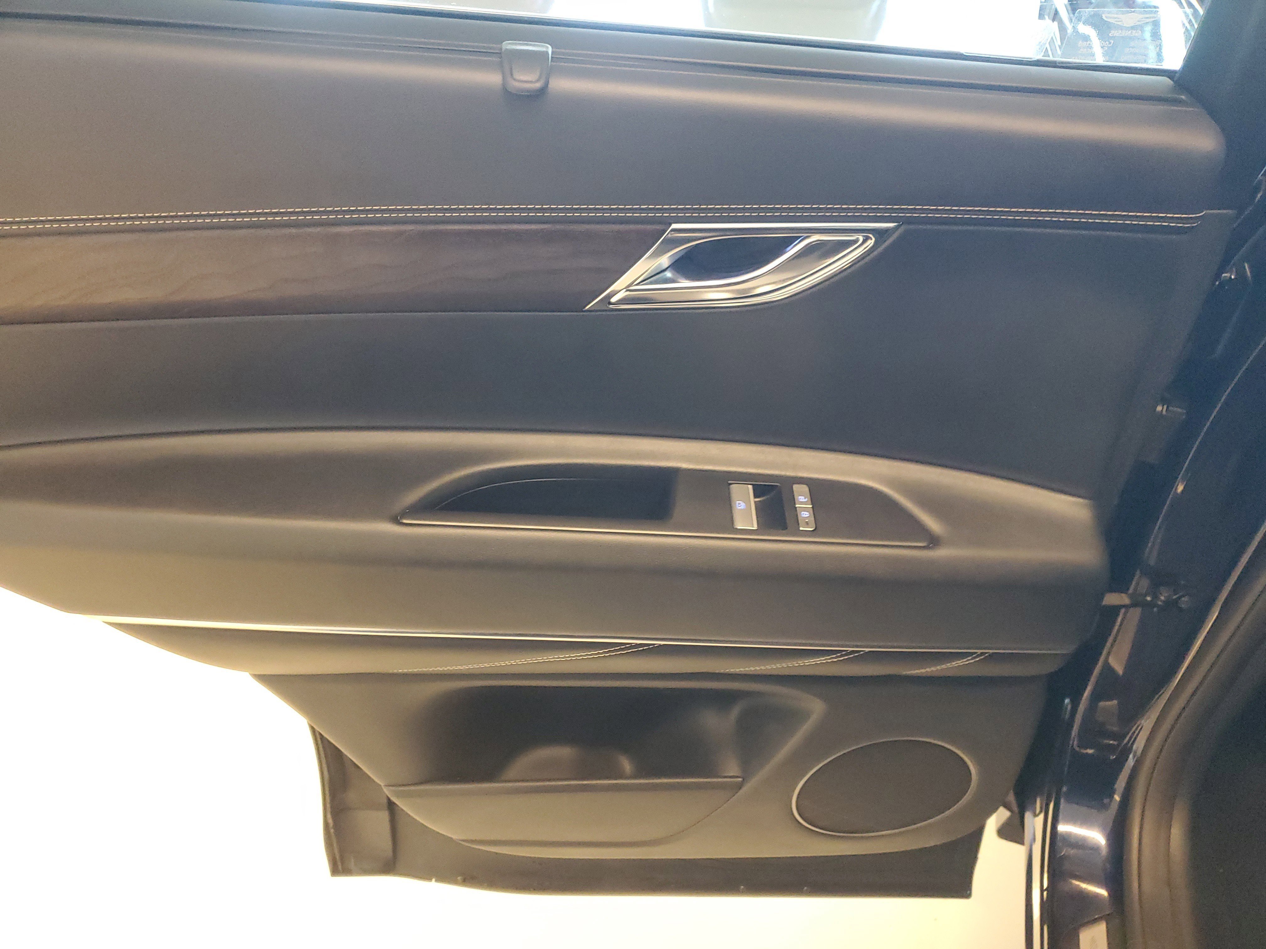 Used 2024 Capri Blue Genesis 2.5T image 18