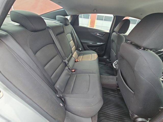 Used 2017 SILVER ICE METALLIC Chevrolet LT image 29
