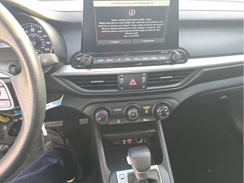 Used 2021 White Kia LXS image 14