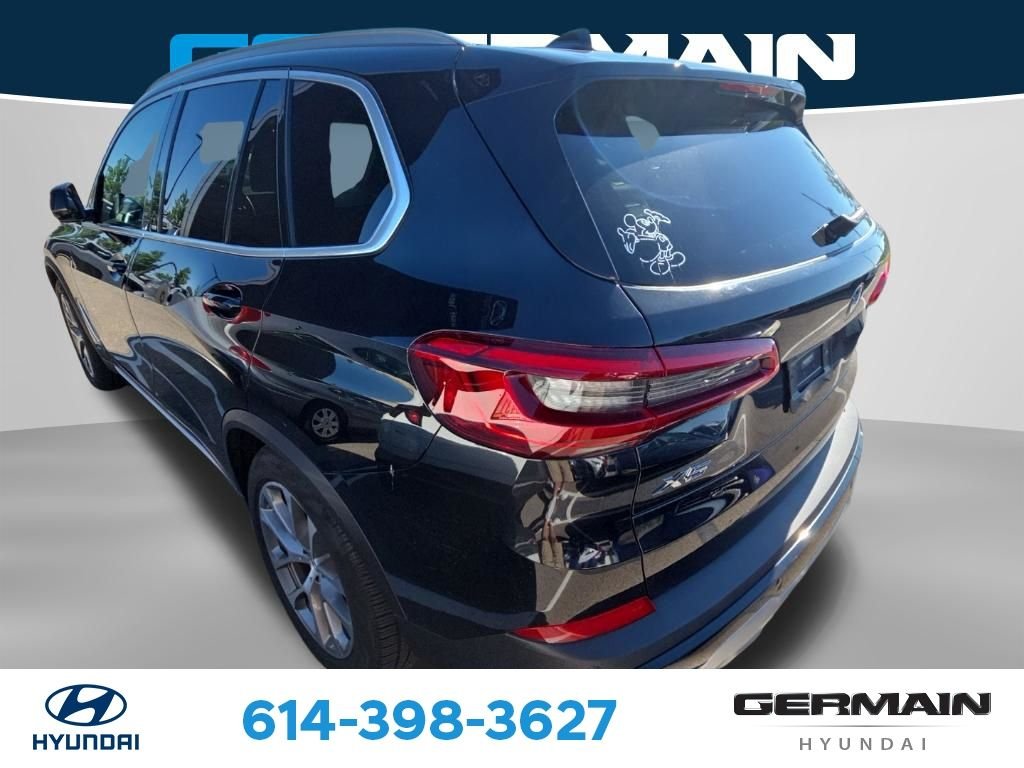 Used 2019 Black BMW xDrive40i image 7