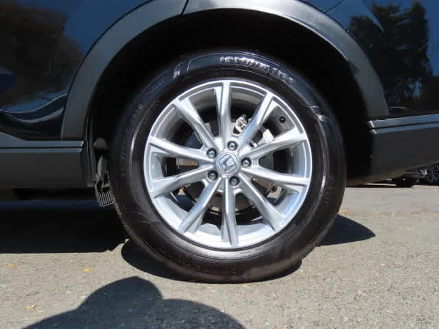 Certified Used 2024 Crystal Black Pearl Honda EX image 9