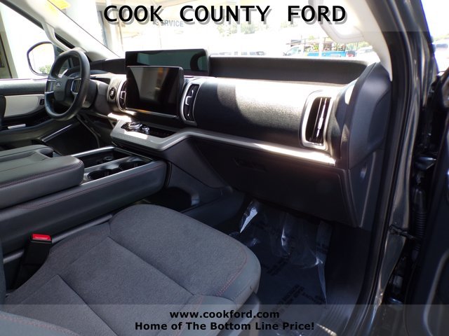 Used 2025 Stone Blue Metallic Ford Active image 18