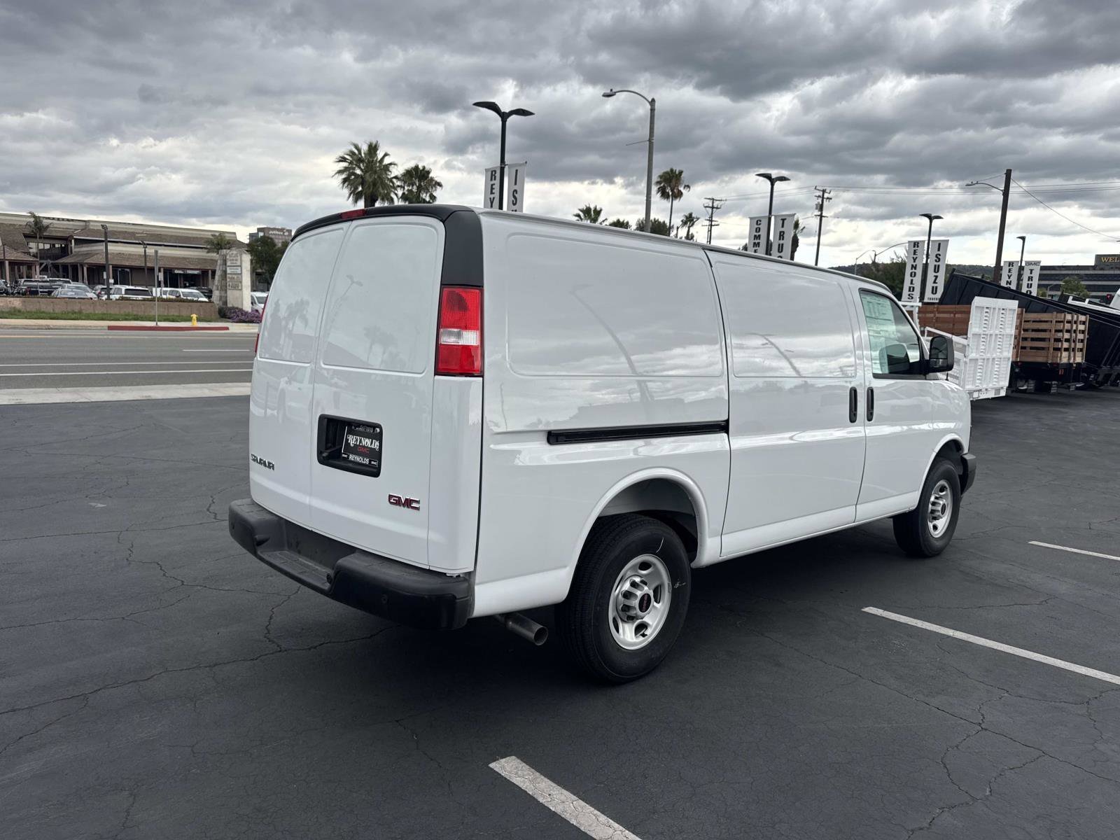 2025 GMC Savana Cargo Work Van