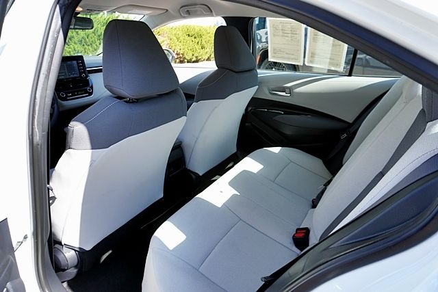 Used 2021 White Toyota L image 15