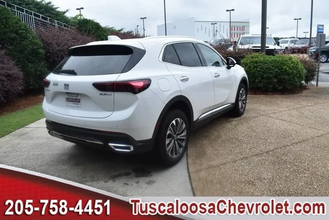 Used 2024 Summit White Buick Preferred image 9