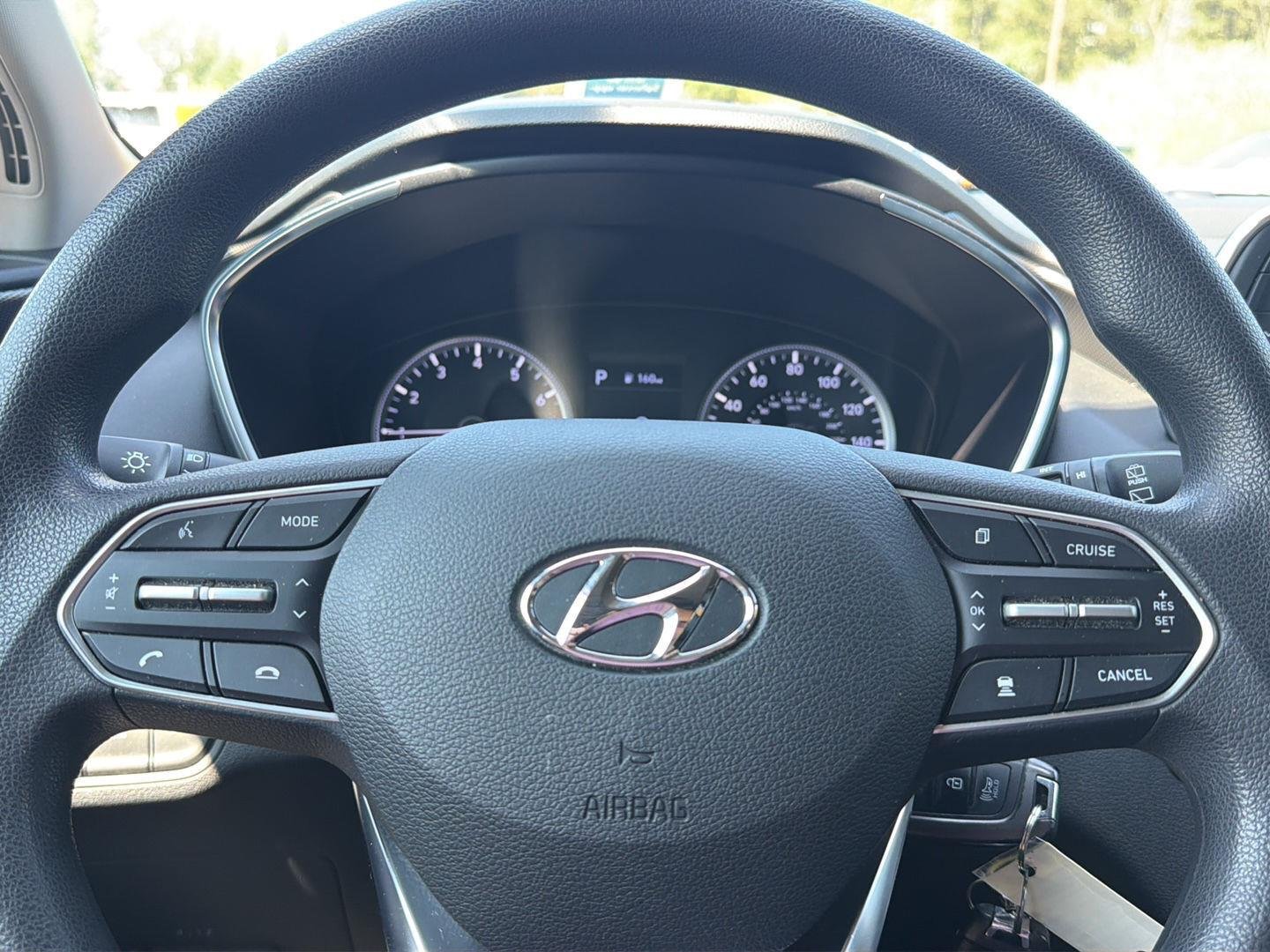 Used 2020 Twilight Black Hyundai SE image 19