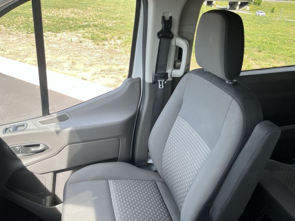 Used 2023 White Ford XLT image 23