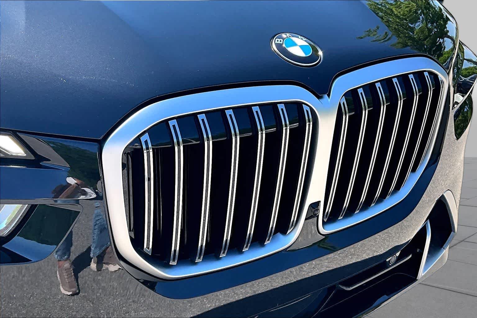 2025 BMW X7 40i - Photo 32