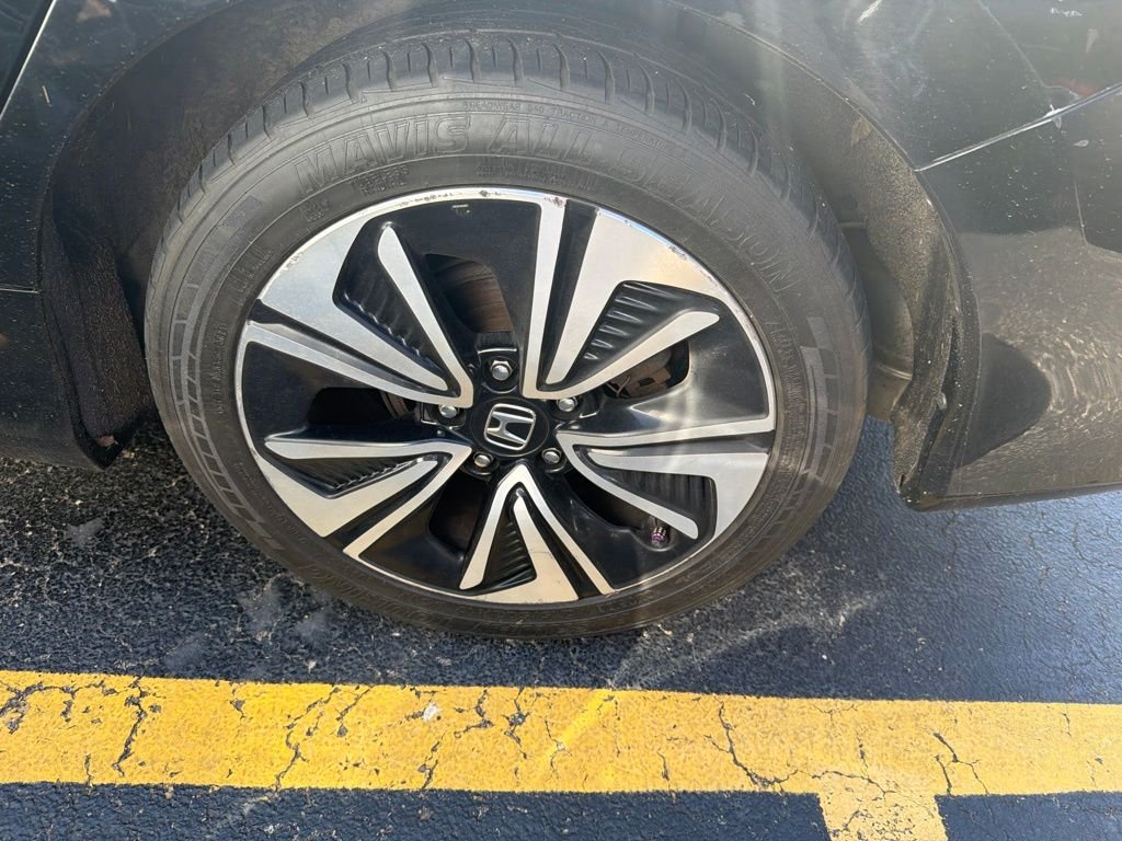 Used 2018 Black Honda EX-T image 7