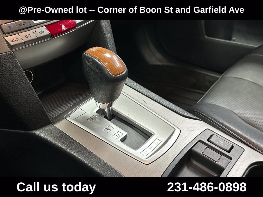 Used 2014 Silver Subaru 2.5i image 23