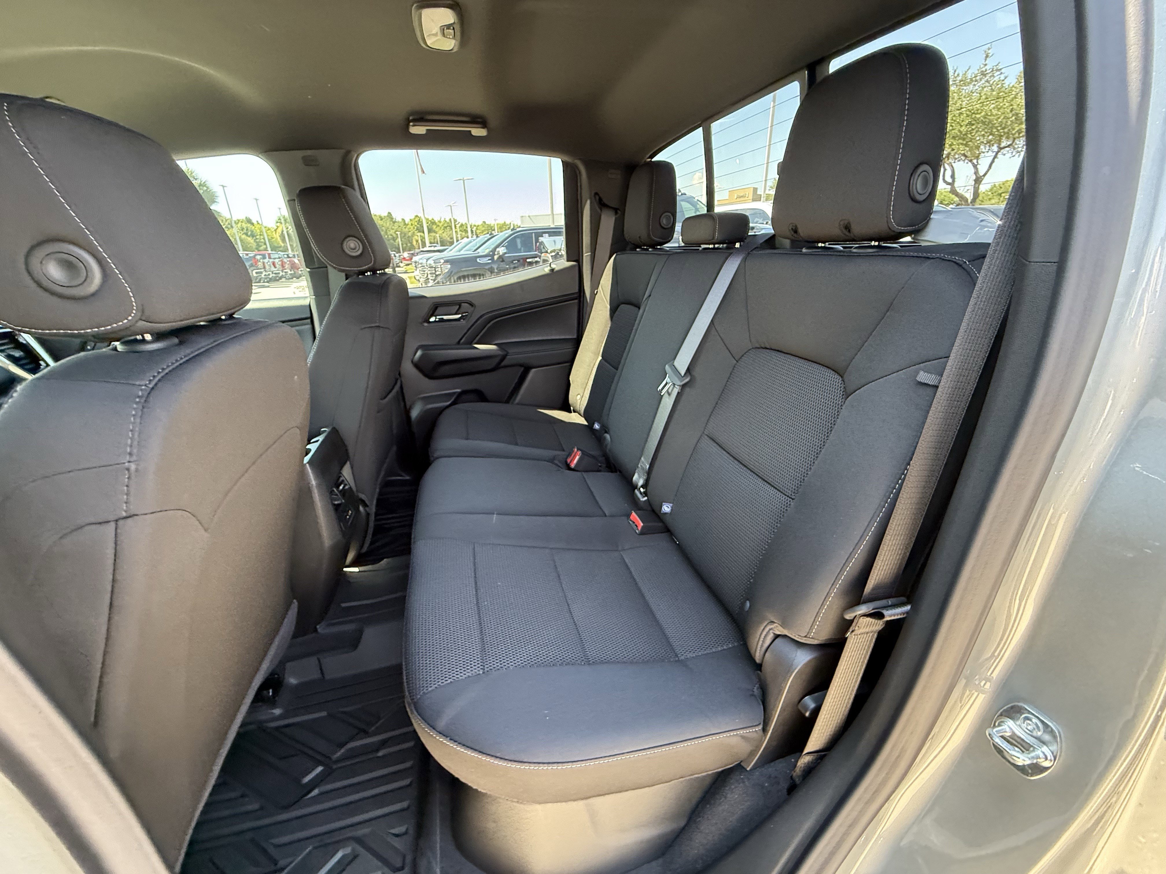 New 2026 Sterling Metallic GMC Elevation image 15