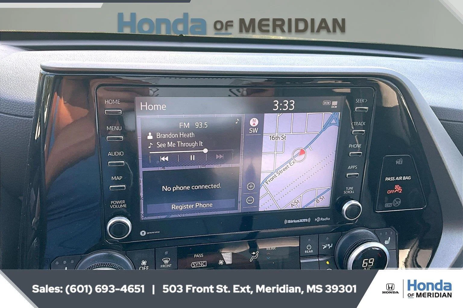 Used 2021 Magnetic Gray Metallic Toyota XLE image 15