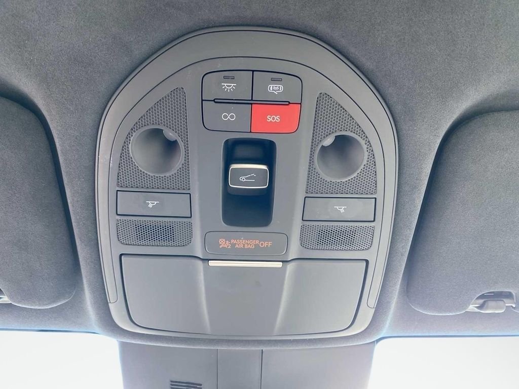 2025 GENESIS G70 Sport Advanced - Photo 23