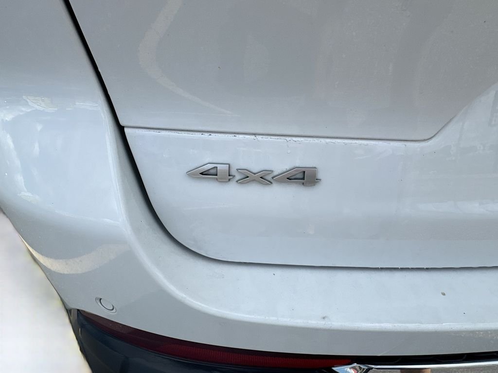 Used 2025 White Jeep Limited image 39